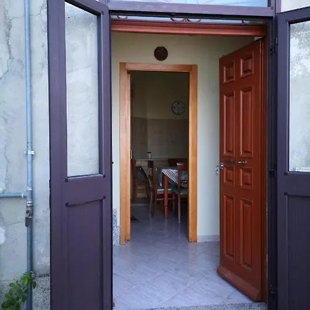 Casa Riserva Valli Cupe Porta Del Parco Sersale-sila * Sersale